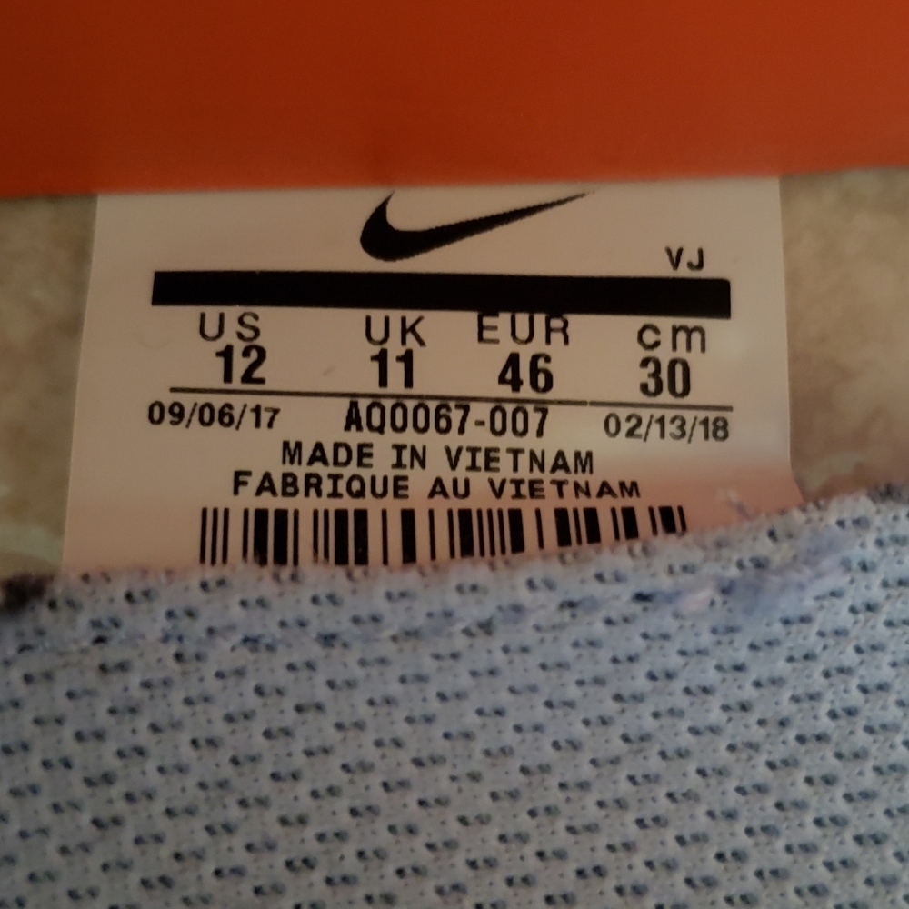 Nike Epic React Flyknit - image 3